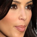 Does kim kardashian have a lash lift?